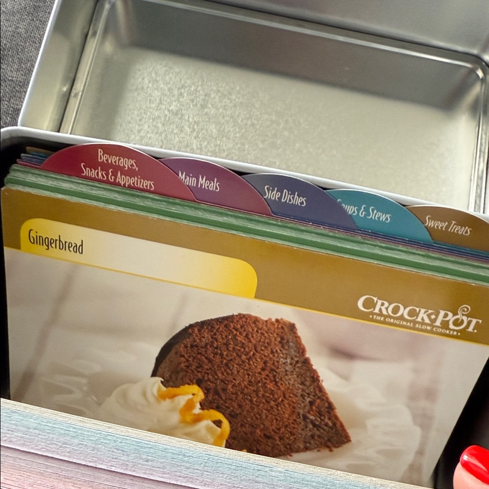 Crock-Pot Recipe Card Collection Box - Picture 4 of 5